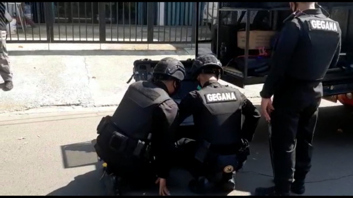 Kronologi Penemuan Bom Palsu di Depan Rumah Petinggi KAMI Ahmad Yani