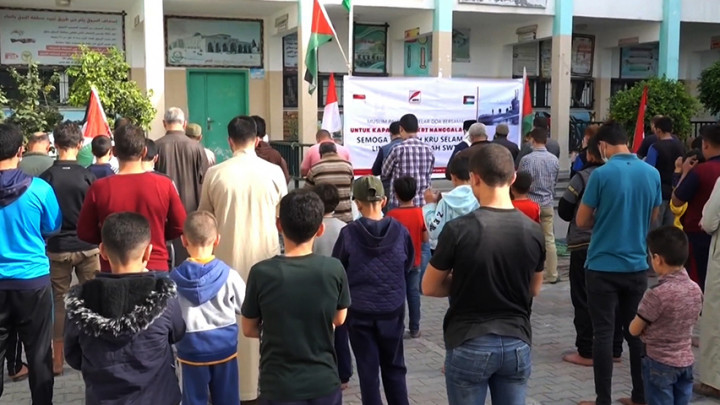 Ratusan Muslim di Palestina Gelar Salat Gaib untuk Awak KRI Nanggala-402