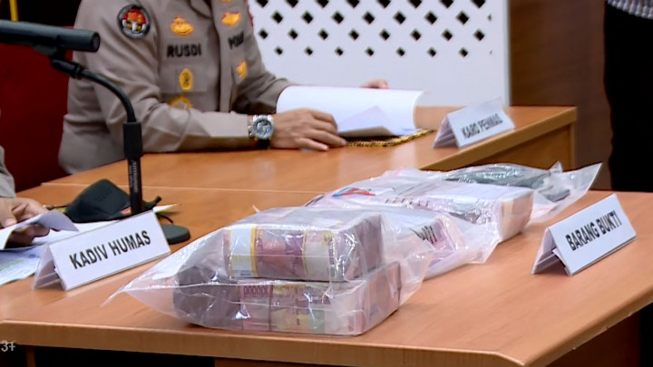 Bupati Ngajuk dan Para Camat Terjaring OTT KPK,  Rp647 Juta Disita