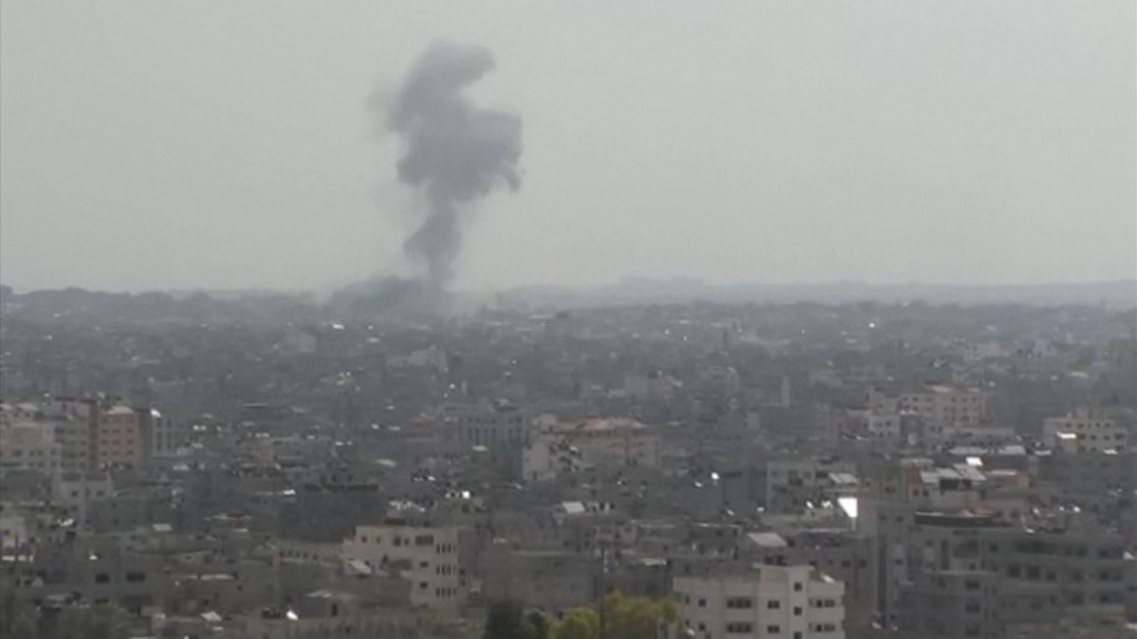 Serangan Balasan, Hamas Luncurkan Ratusan Roket dan Rudal ke Israel