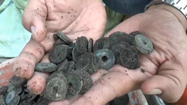 Koin Berusia Ribuan Tahun Ditemukan di Jombang