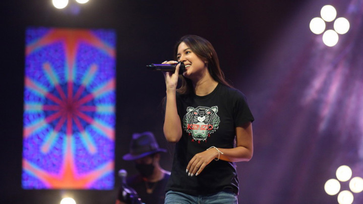 Vaksin Slank untuk Indonesia - Cara Aurelie Moeremans Menjaga Lingkungan