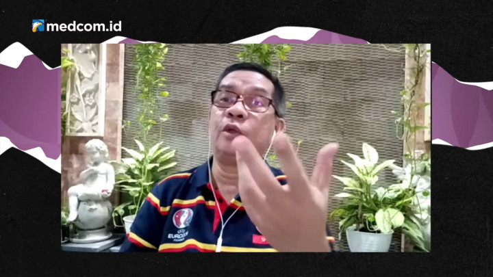 Cerita Duka Ronny Pangemanan Menjadi Pengamat Sepak Bola