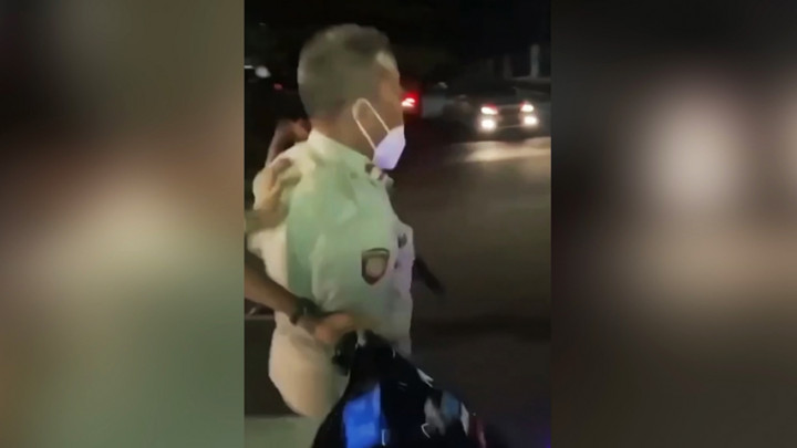 Bubarkan Balap Liar, Seorang Polisi Justru Dikeroyok