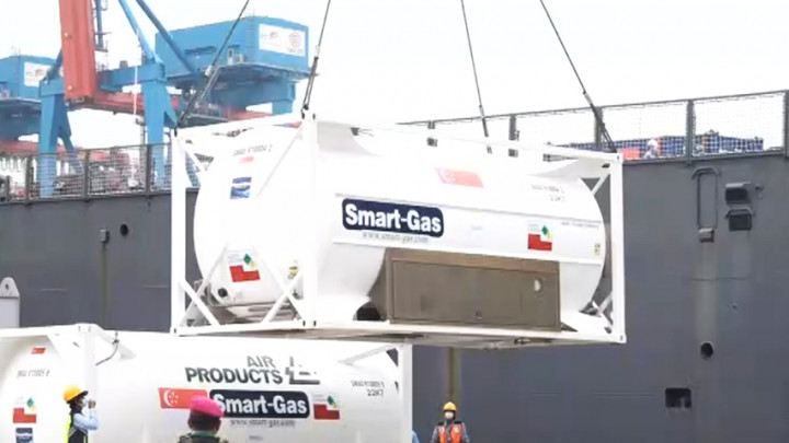 Bantuan Oksigen dari Singapura Tiba di Indonesia