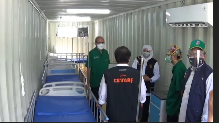 RSUD Dr Soetomo Sulap Area Parkir Jadi Ruang Isolasi COVID-19