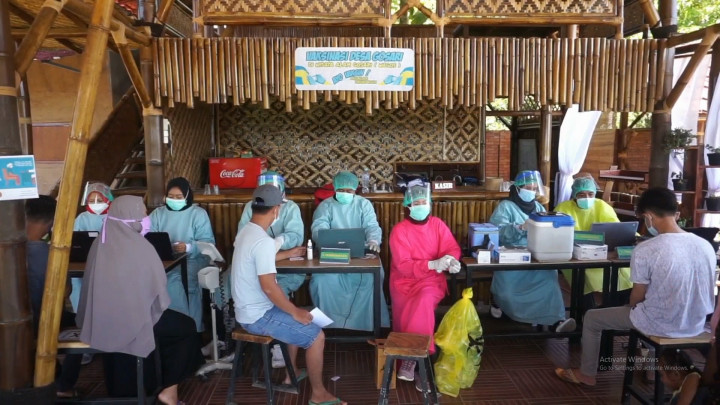 Dukung Program Vaksin, Wisata Alam Gosari Gresik Gelar Vaksinasi COVID-19