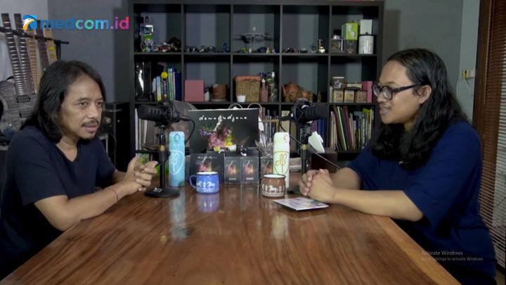 Perjalanan ke Gunung Lawu Jadi Inspirasi Dewa Budjana Buat Album Naurora