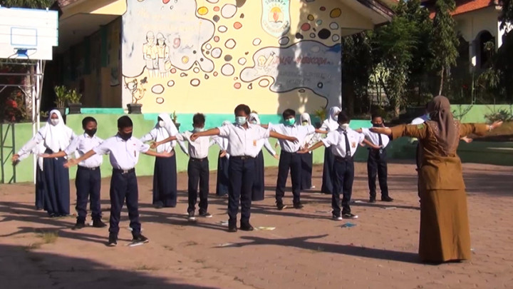 Terapkan Pembelajaran Tatap Muka, Sekolah Ini Wajibkan Siswa Berjemur 20 Menit