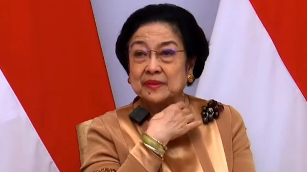 Jokowi Kerap Dihina, Megawati Menangis