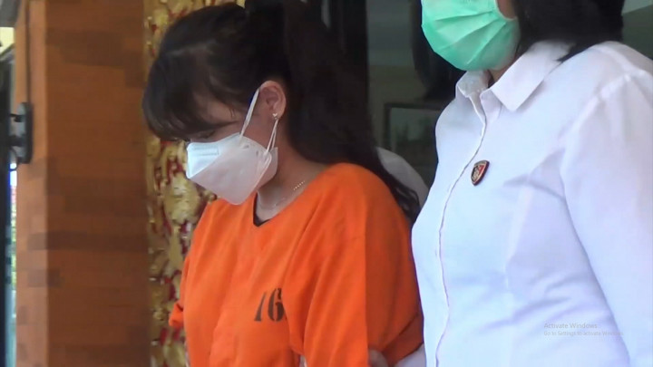 Porno Depan Kamera, Selebgram Ini Raup Pendapatan Hingga Rp50 Juta