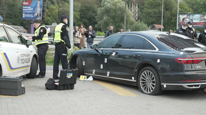 Polisi Masih Mengejar Pelaku Penembakan Mobil Ajudan Presiden Ukraina