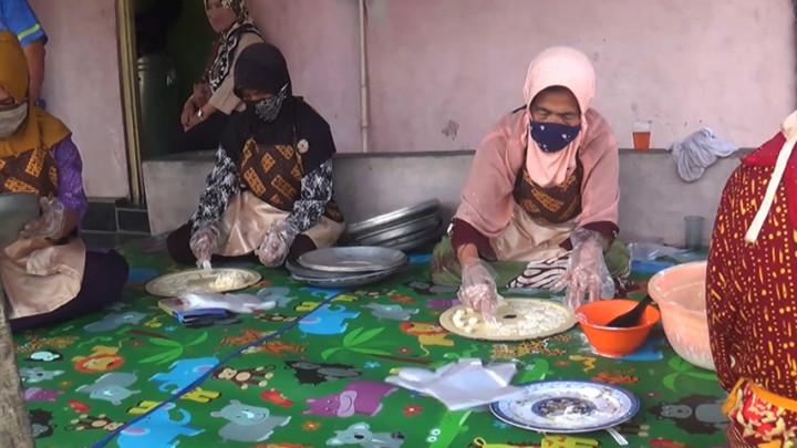 Inspiratif, Nenek 82 Tahun Kembangkan Usaha Camilan untuk Berdayakan Kaum Lansia
