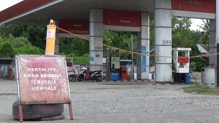 BBM Langka, SPBU di Majene Sepi