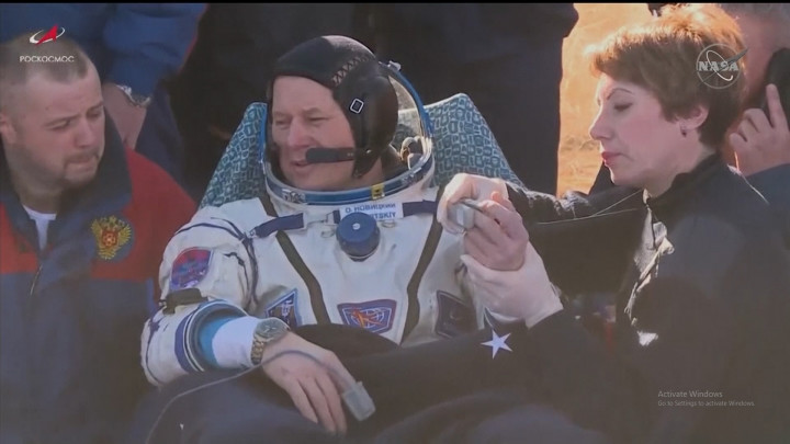 Usai 12 Hari Syuting di Luar Angkasa, Aktris dan Sutradara Rusia Pulang ke Bumi