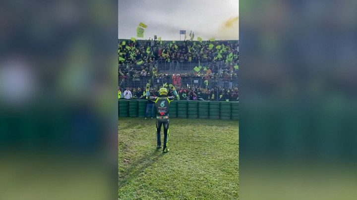 Emosional, Perpisahan Valentino Rossi di Misano Sebelum Pensiun