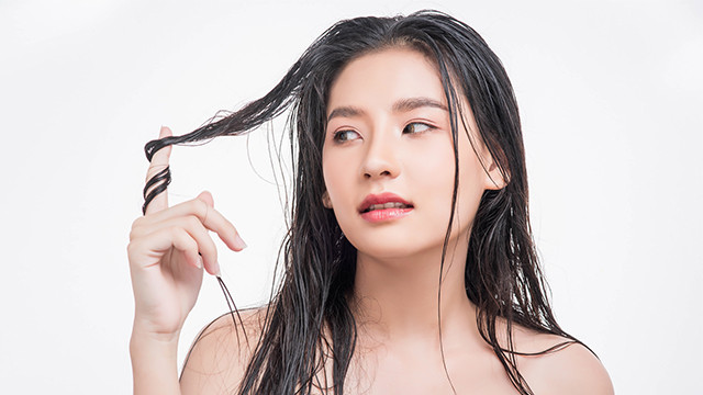 Mencegah Rambut Lepek, Ini Khasiat Kemiri untuk Perawatan Rambut