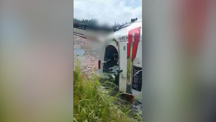 Kronologi Kereta Api Tabrak Mobil di Grobogan hingga Menewaskan 3 Orang