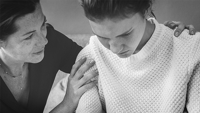 Bantu Atasi Rasa Cemas pada Remaja dengan 5 Cara Ini