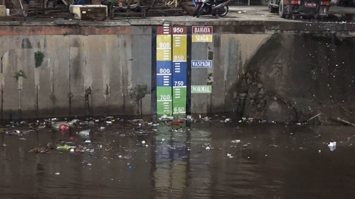Banjir Surut Dalam Kurun Waktu 6 Jam, Ini Penjelasan Anies