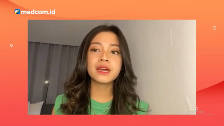 Yoriko Tulis Sendiri Lirik <i>Soundtrack Serial</i> 'Jingga dan Senja'