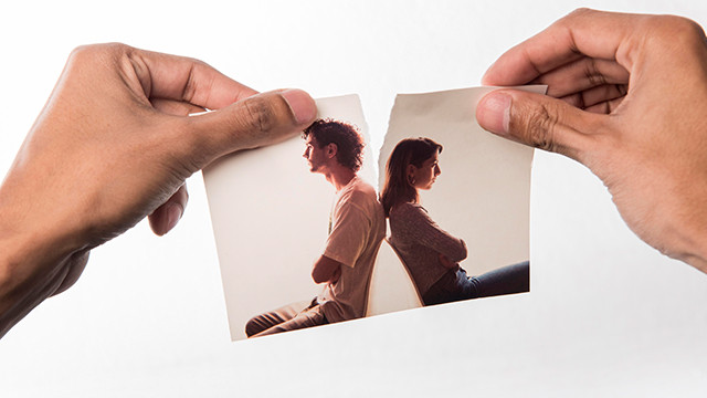 Ikuti 5 Tips Ini agar Kamu Bisa Melepaskan Seseorang