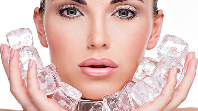 Bisa Mengencangkan Kulit, Ini 5 Manfaat Es Batu untuk Perawatan Wajah