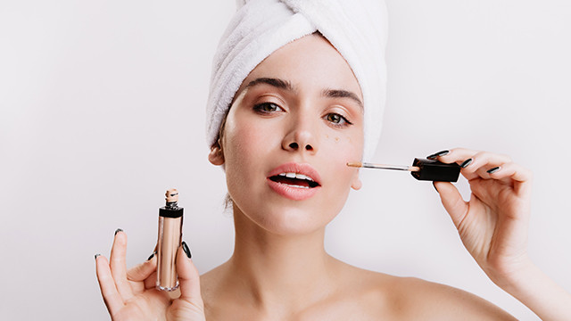 Ini 5 Langkah Tepat untuk Menyamarkan Bekas Jerawat