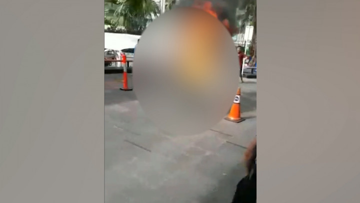 Diduga Depresi, Pencari Suaka Asal Afghanistan Bakar Diri