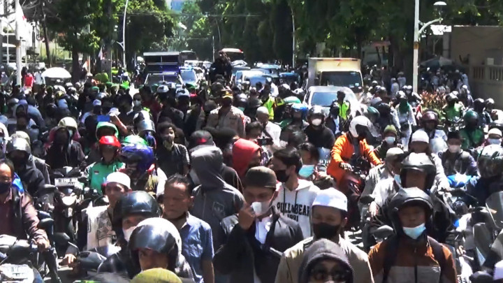 Pembubaran Massa Aksi Reuni 212 di Jakarta