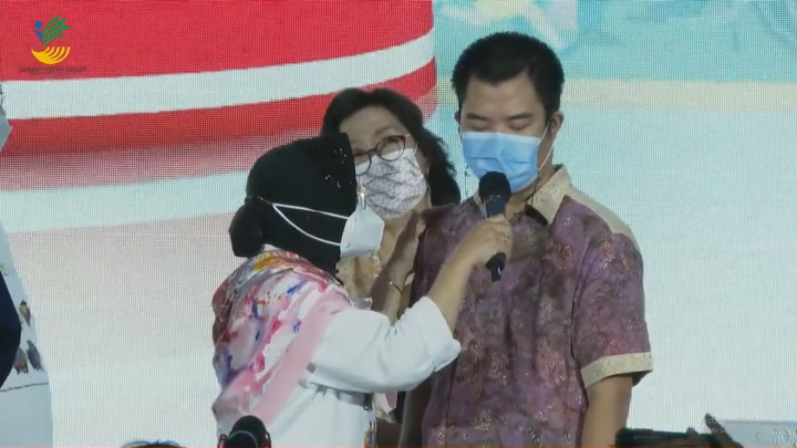 Risma Tuai Kritikan dari Netizen Usai Paksa Tunarungu Bicara