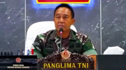Panglima TNI Marahi Anak Buahnya yang Bermain Handphone saat Pengarahan
