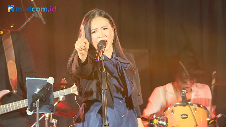 Cokelat x Astrid - KARMA | Medcom 4th Nite