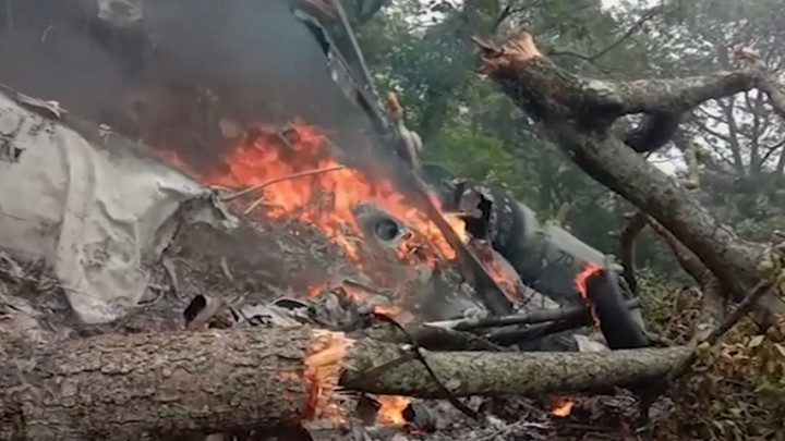 Helikopter Militer India Jatuh, 13 Orang Meninggal Termasuk Panglima