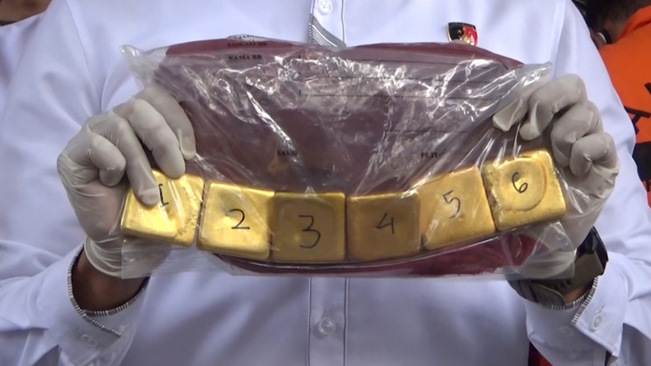 Ditreskrimsus Polda Jambi Tangkap 6 Pelaku Perdagangan Emas Ilegal, 1 Oknum Polisi