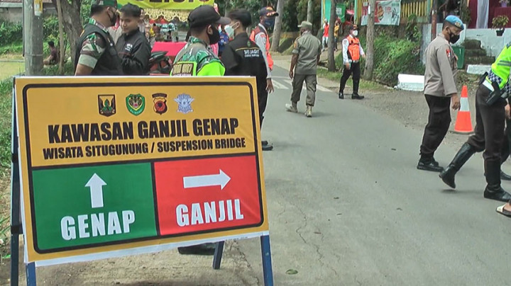 Tekan Penyebaran Covid 19, Polres Sukabumi Kota Berlakukan Sistem Ganjil Genap