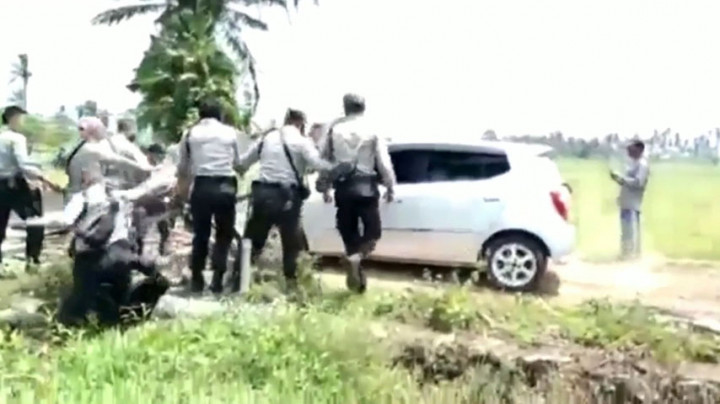 Buntut Sengketa Lahan PTPN VII, Anggota LSM Nekat Tabrak Satpam