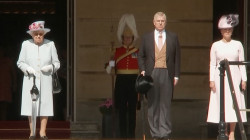 Ratu Elizabeth Copot Gelar Kebangsawanan Pangeran Andrew
