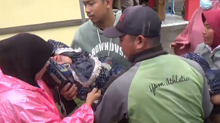 Ironis! Anak dan Ibu di Takalar Dikeroyok Pelajar SMA