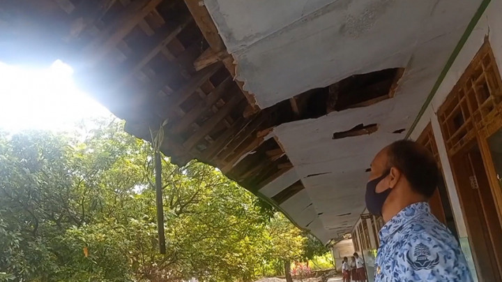 Memprihatinkan, Gedung Sekolah Rusak Bertahun-tahun Tak Kunjung Dibenahi