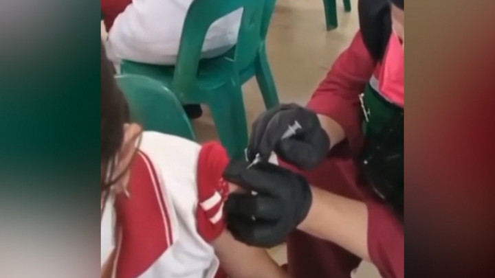 Dinkes Medan Buka Suara Soal Nakes Suntik Vaksin Kosong ke Siswa SD