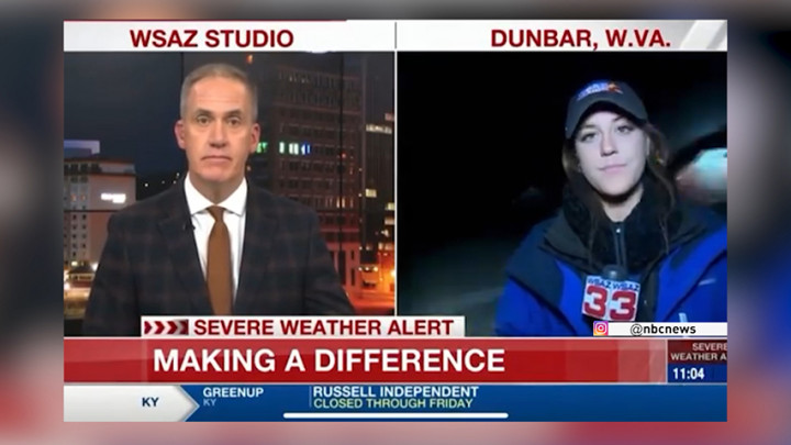 Viral! Detik-detik Reporter di AS Ditabrak Mobil saat <i>Live Report</i>