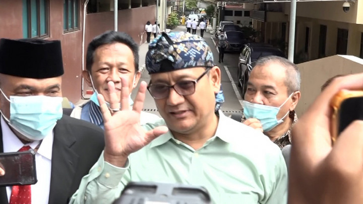 Ditetapkan Jadi Tersangka, Edy Mulyadi Resmi Ditahan
