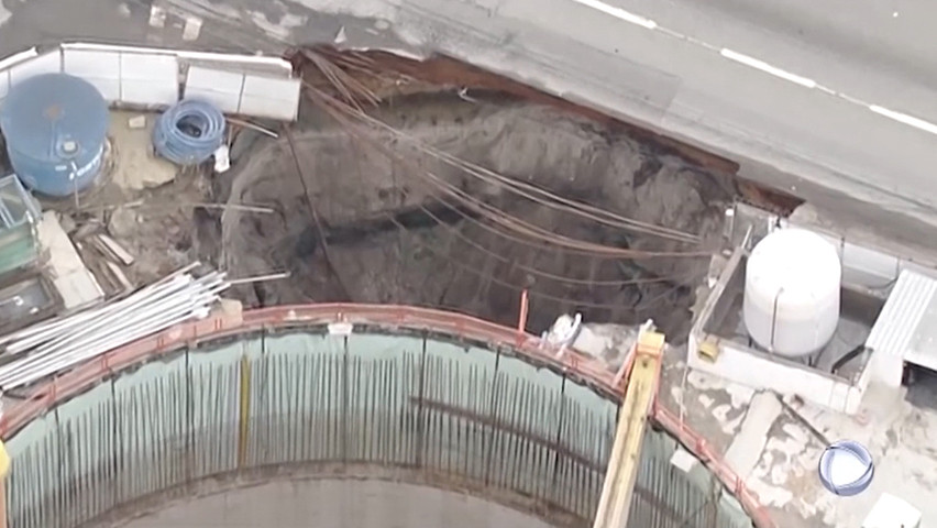 Konstruksi Jalur Commuter Ambles, Terlihat Lubang Raksasa di Sao Paulo Brasil