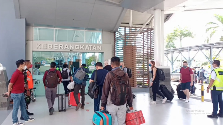 Moment Para Pembalap Meninggalkan Mandalika