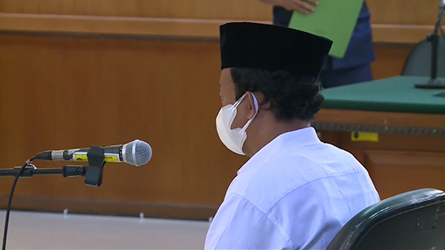 Herry Wirawan Divonis Penjara Seumur Hidup, Keluarga Korban Minta Jaksa Ajukan Banding