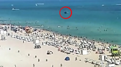 Detik-Detik Helikopter Jatuh di Pinggir Pantai Miami