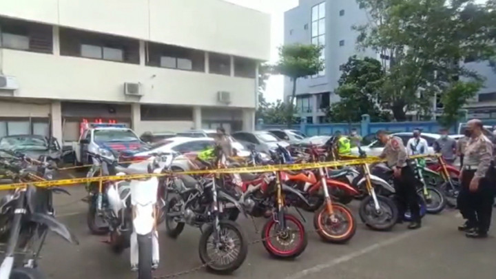 Terobos Masuk Tol, 21 Kendaraan Jenis Supermoto Diamankan Polisi