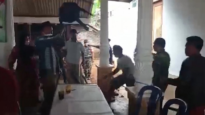 Pendaftaran Pilkades Ricuh, Warga Ancam Panitia dengan Celurit