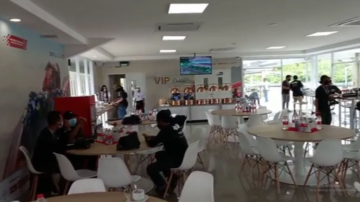 Melihat Fasilitas Deluxe Class MotoGP Mandalika